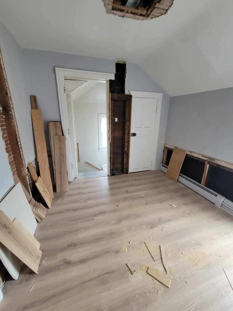 1411 Western Avenue Property Photo 13
