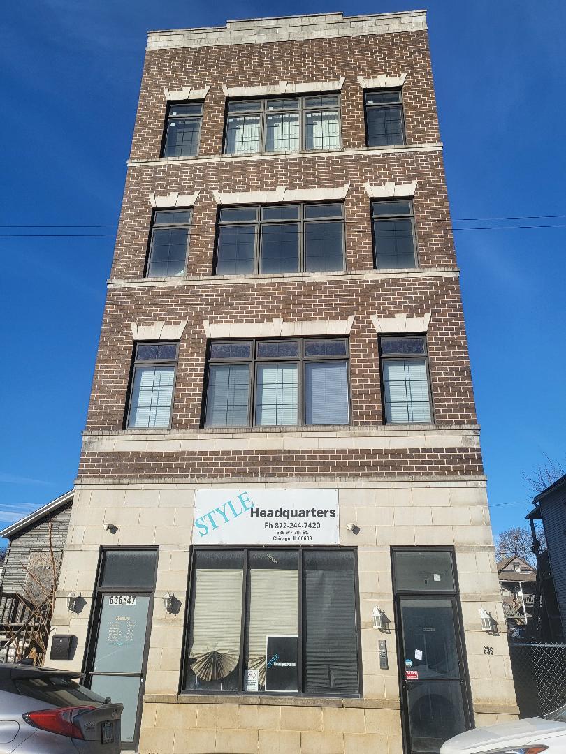 636 W 47th Street Property Photo 2
