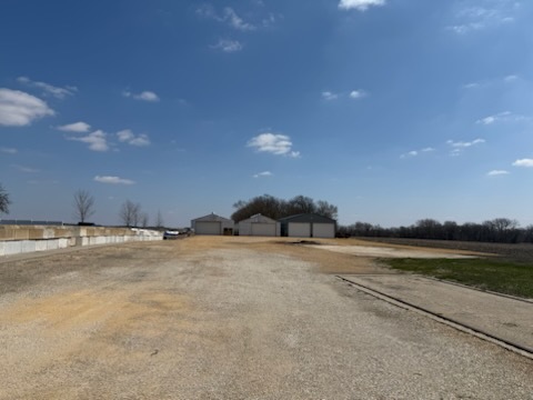 904 Walton Road Property Photo 3