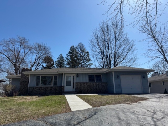707 Crestview Drive Property Photo