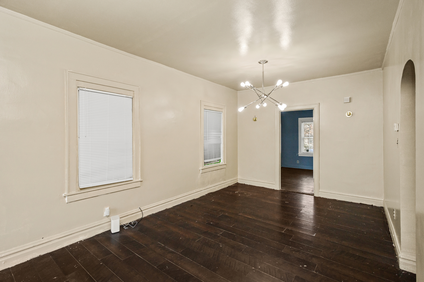 7526 S Merrill Avenue Property Photo 4