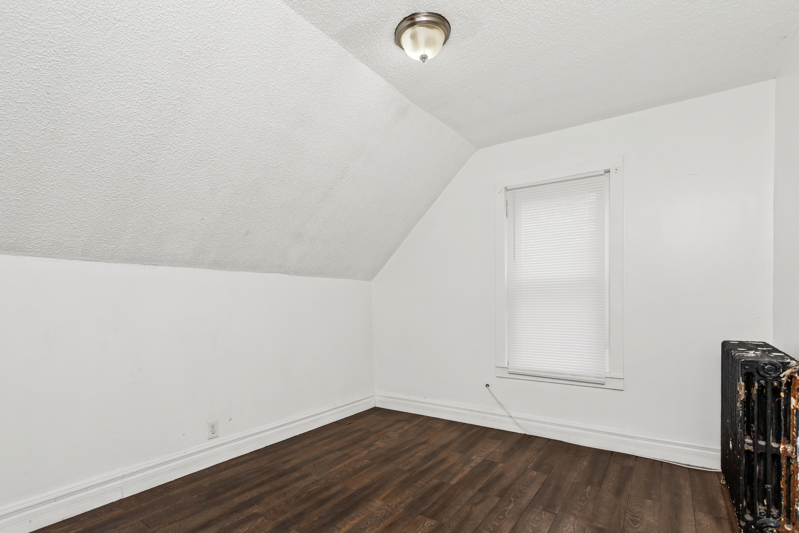 7526 S Merrill Avenue Property Photo 12