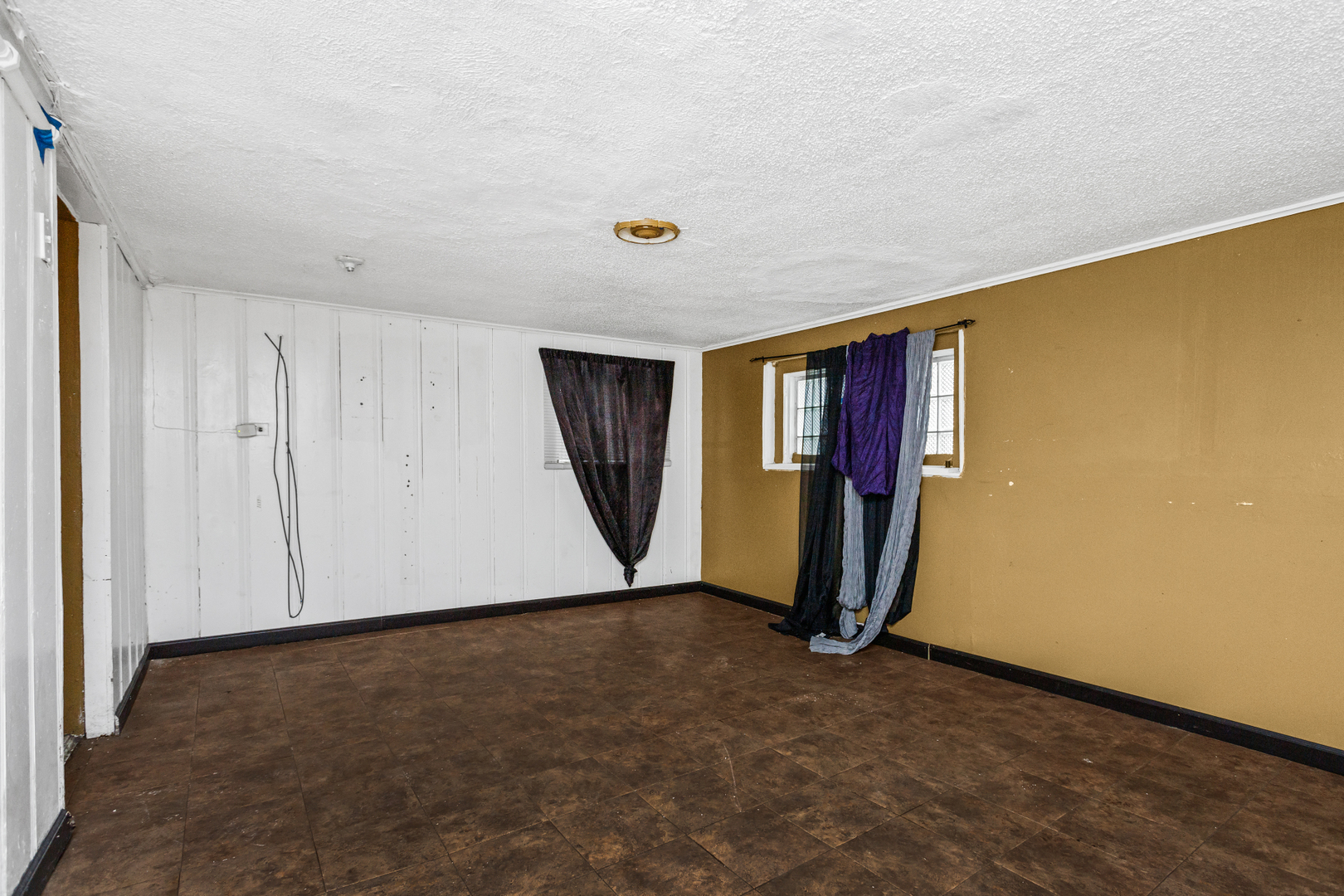 7526 S Merrill Avenue Property Photo 16