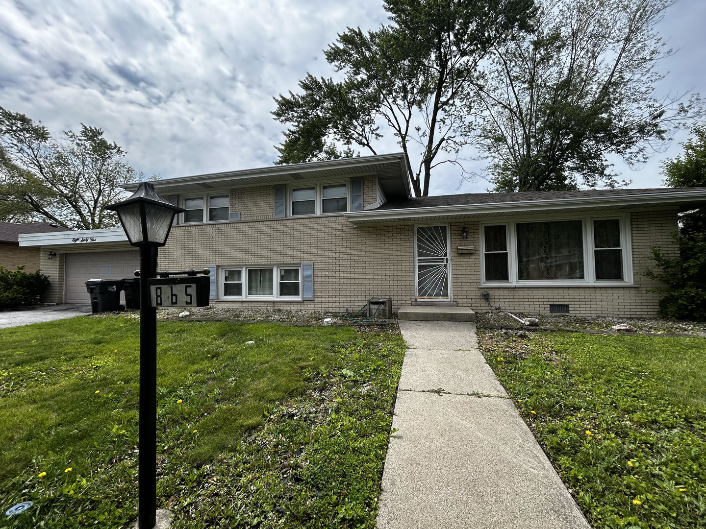 865 E 165th Street