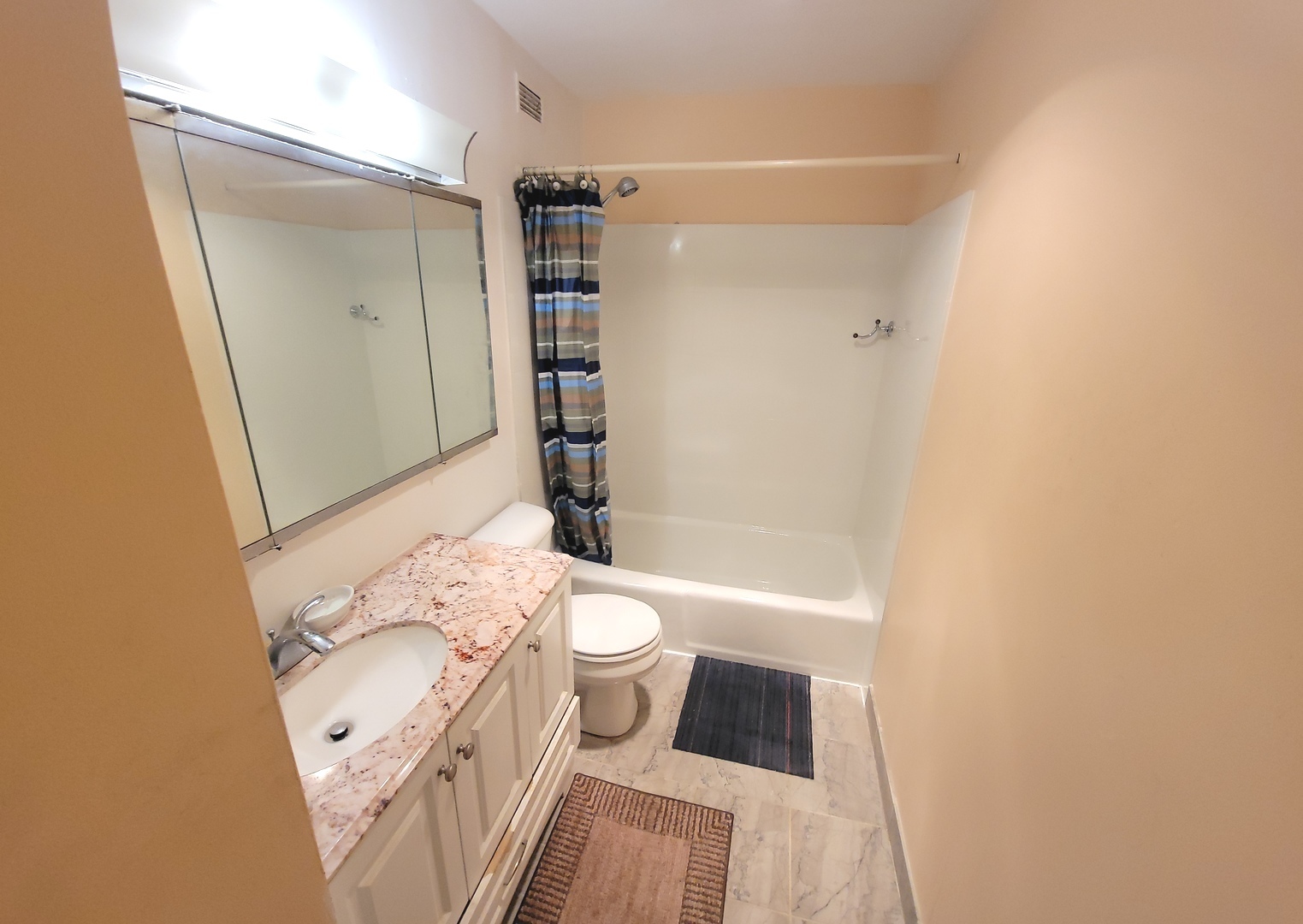 5415 N Sheridan Road 3714 Property Photo 12