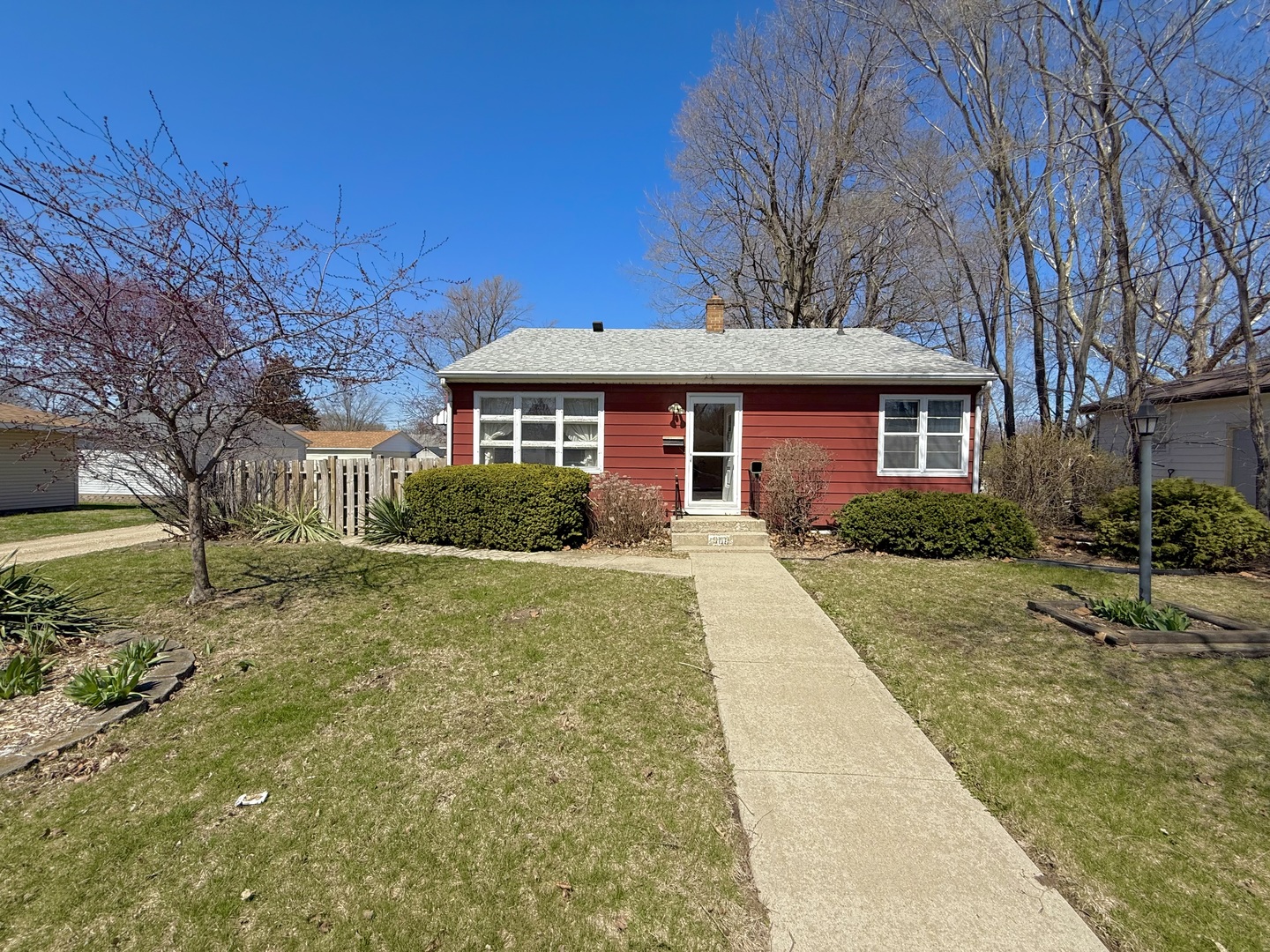 908 W 15th Street Property Photo