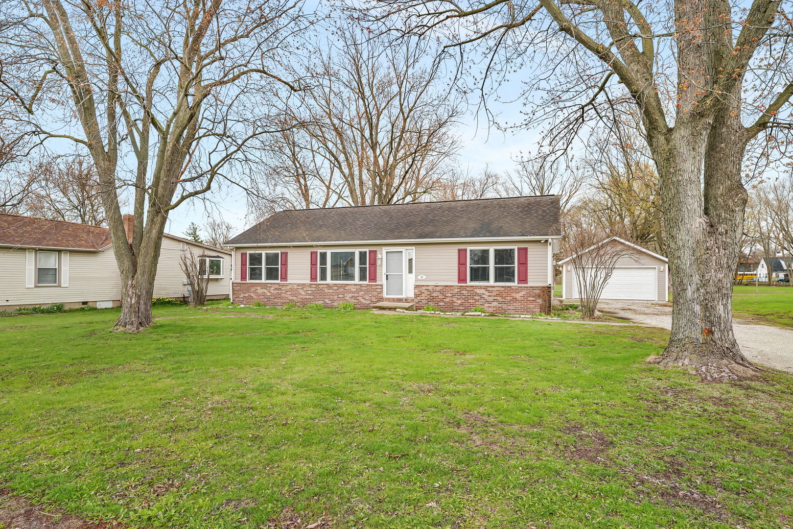 115 S Division Street Property Photo