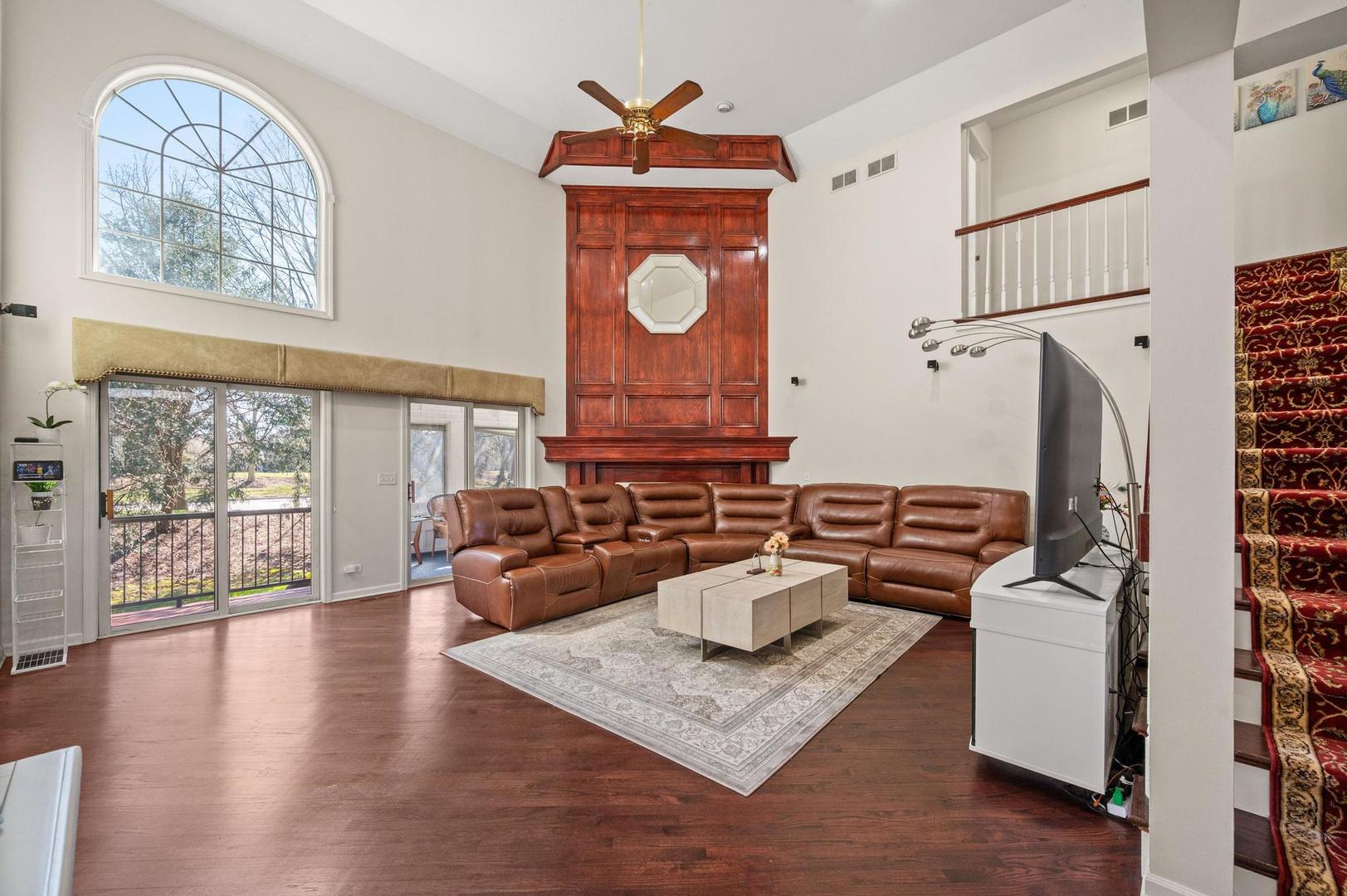 2504 Waterside Drive Property Photo 4