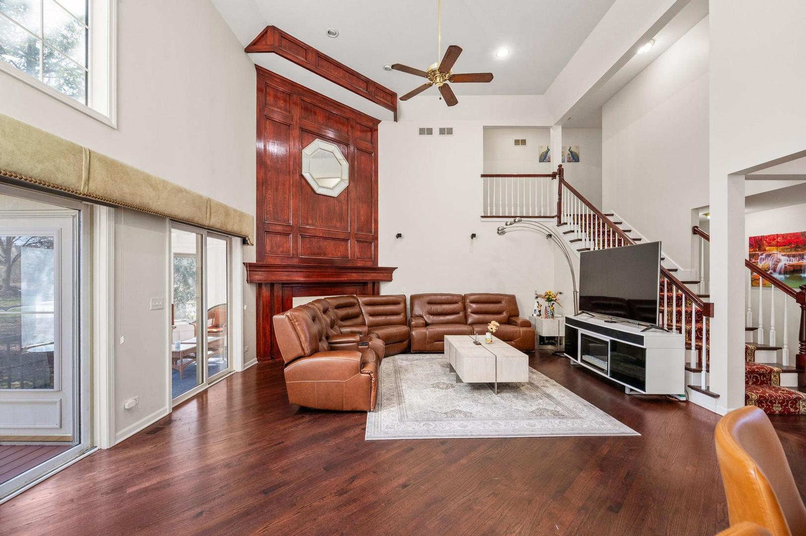 2504 Waterside Drive Property Photo 8