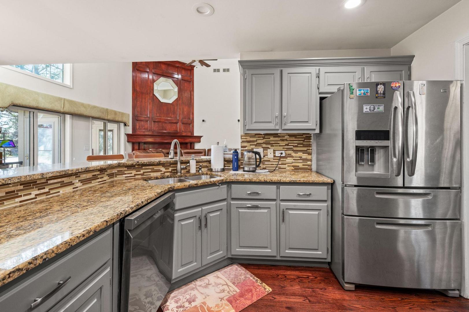 2504 Waterside Drive Property Photo 12