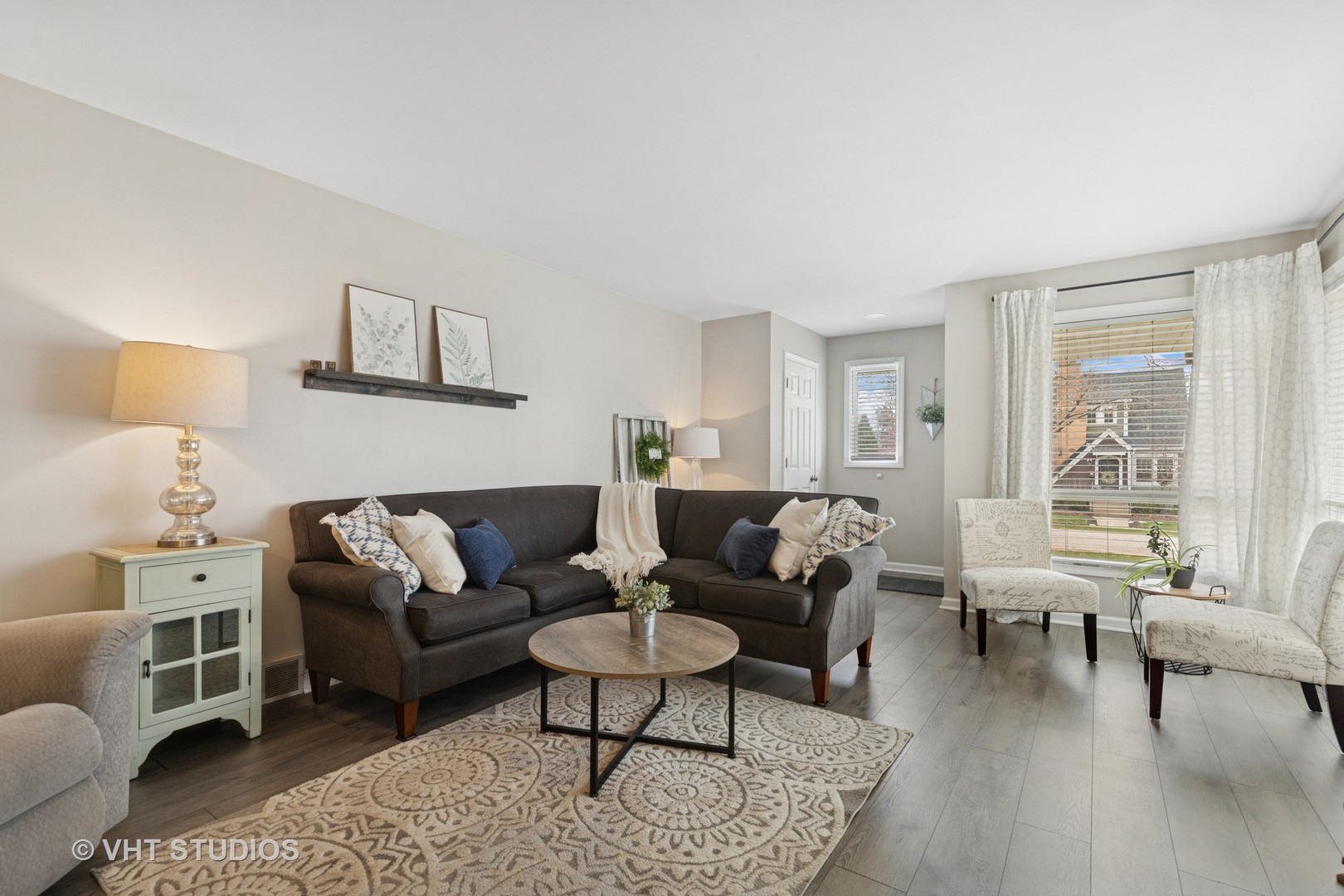 222 College Street Property Photo 6