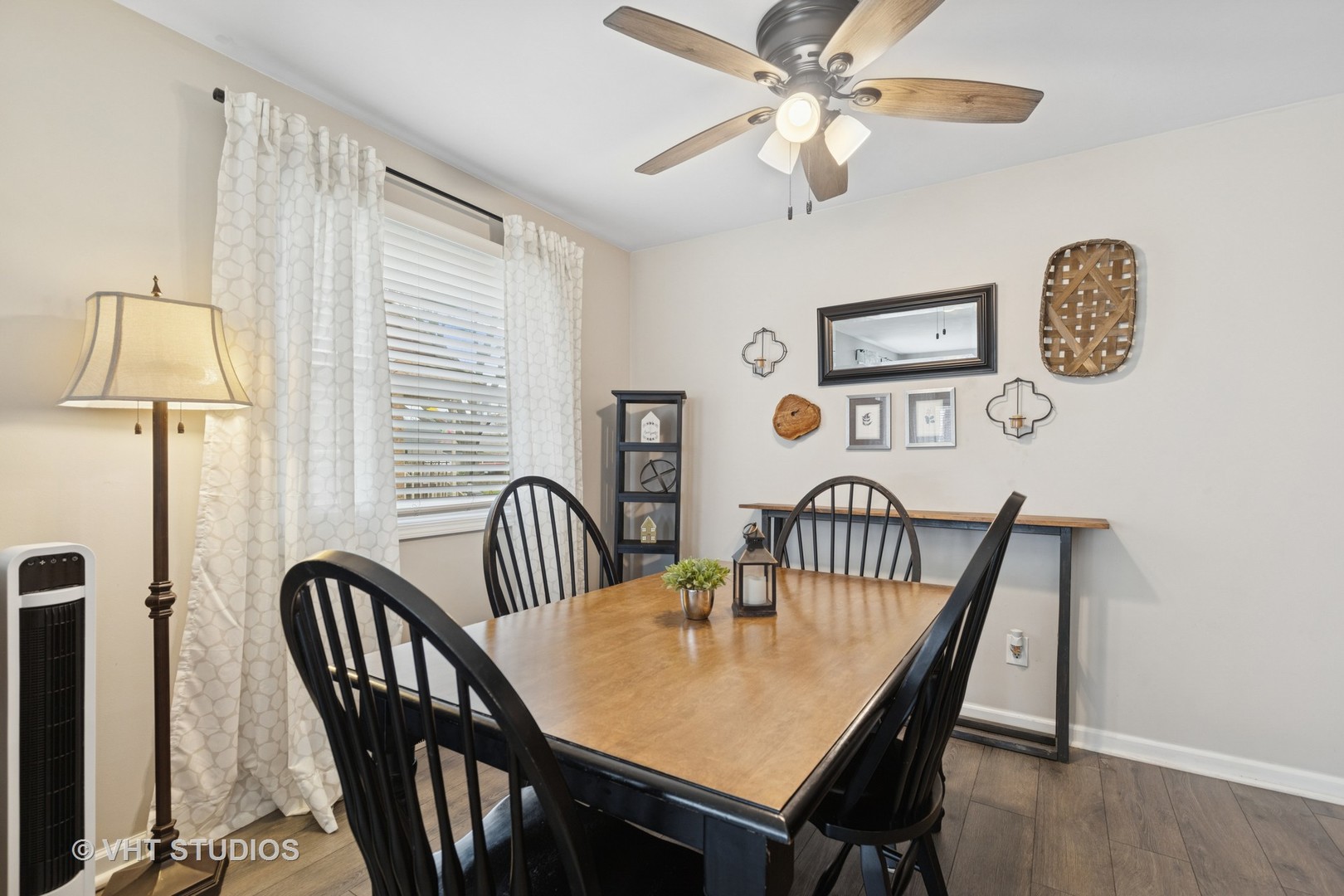 222 College Street Property Photo 8