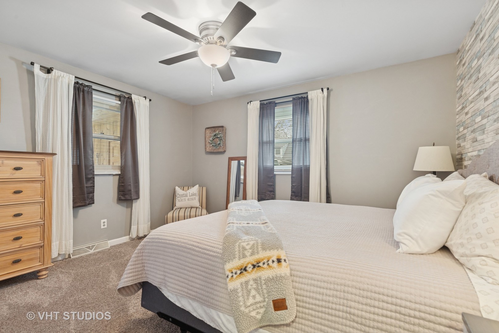 222 College Street Property Photo 13