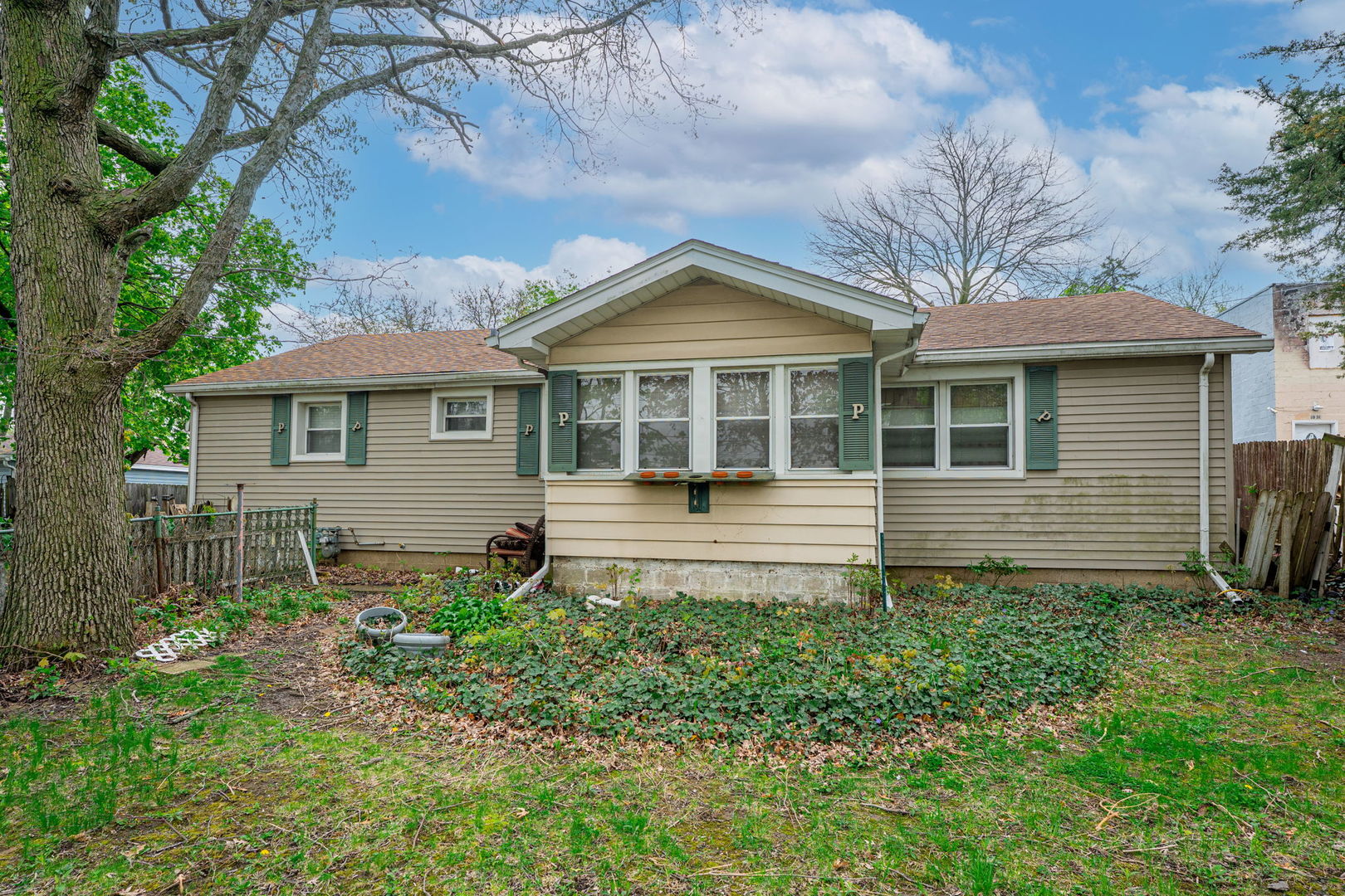 1035 Dearborn Avenue Property Photo