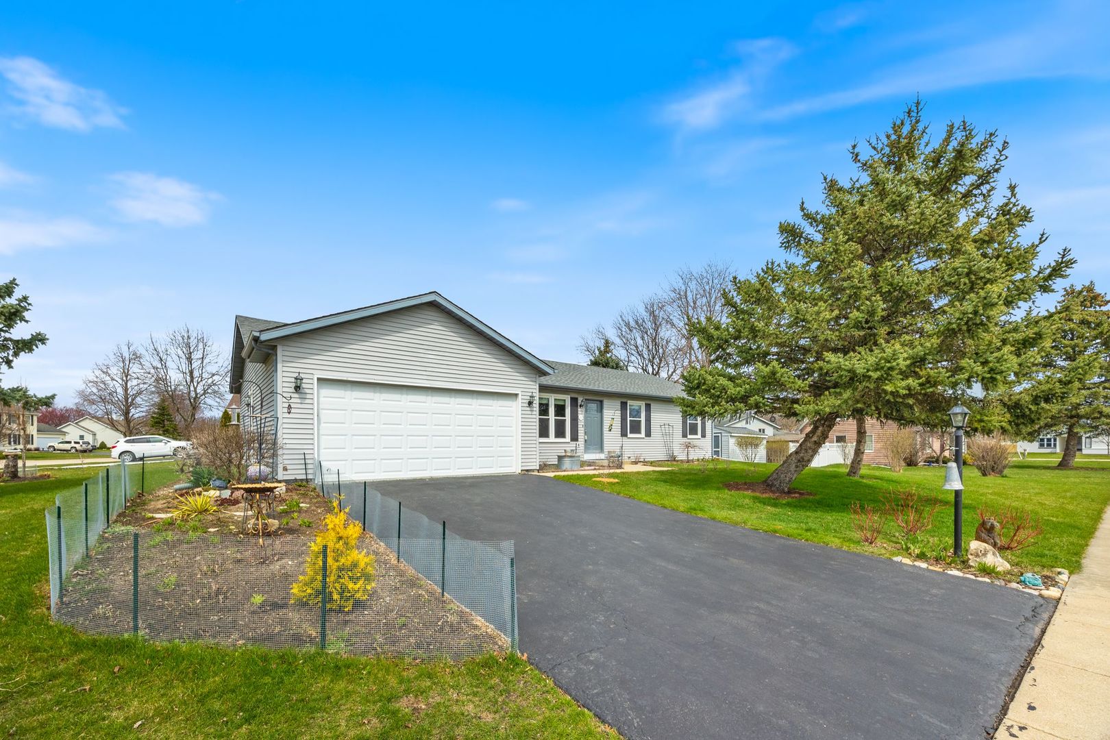 211 W Keene Avenue Property Photo