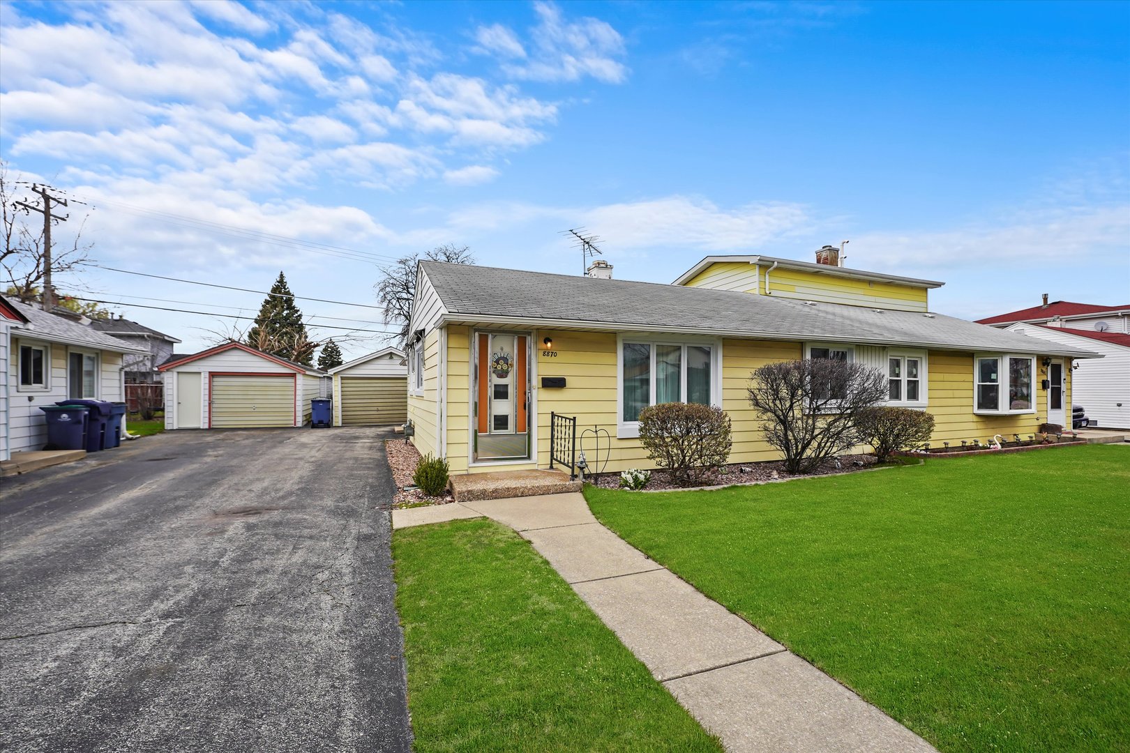 8870 S Corcoran Rd Property Photo 2