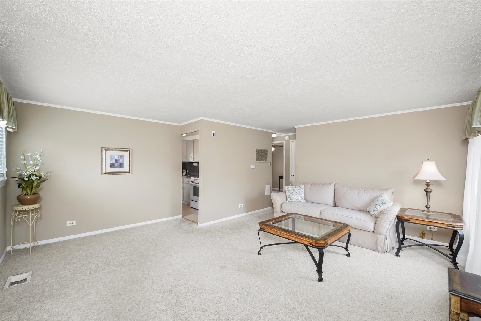 8870 S Corcoran Rd Property Photo 3