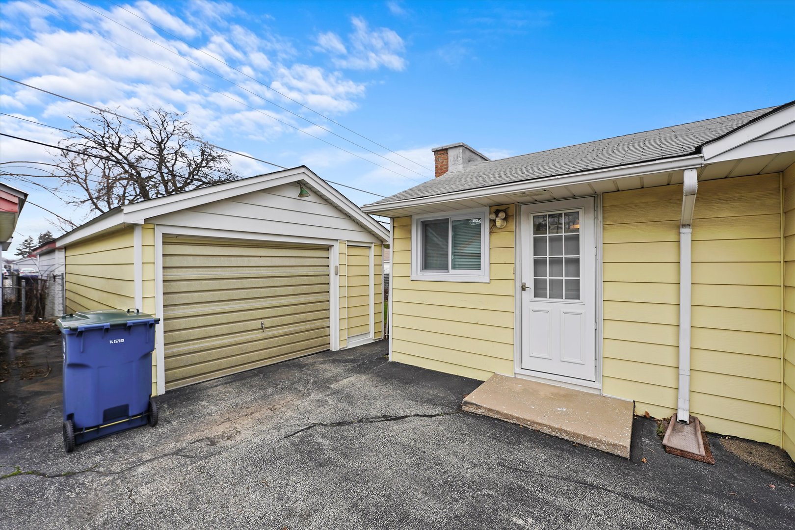 8870 S Corcoran Rd Property Photo 17