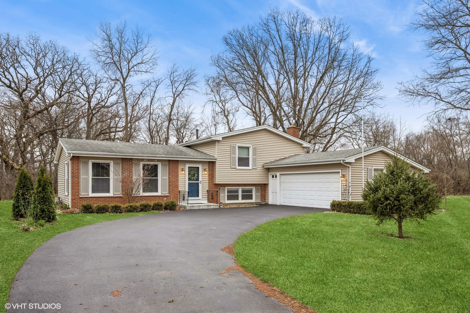 669 Green Oaks Drive Property Photo