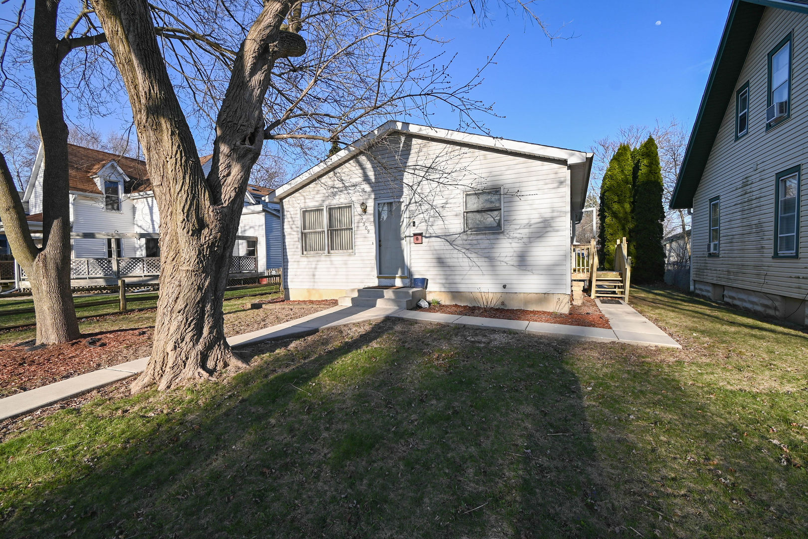 2909 Ezekiel Ave Property Photo 2