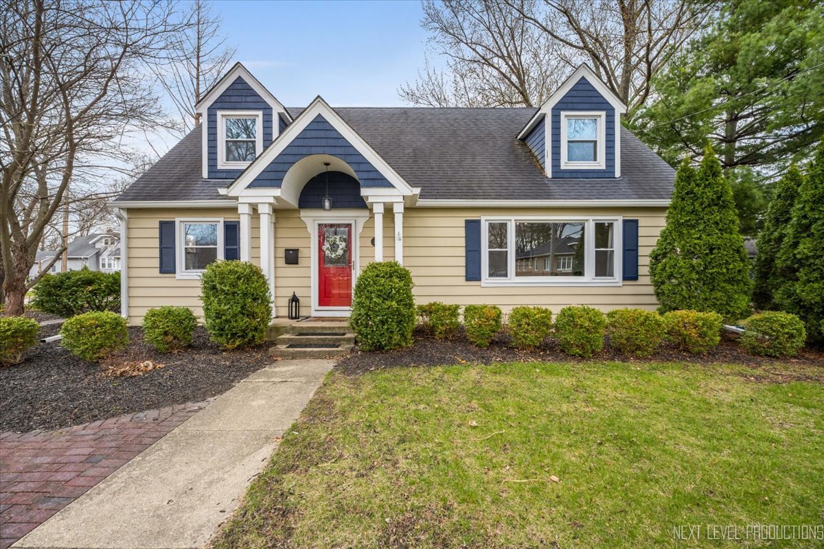 27 Woodlawn Street Property Photo