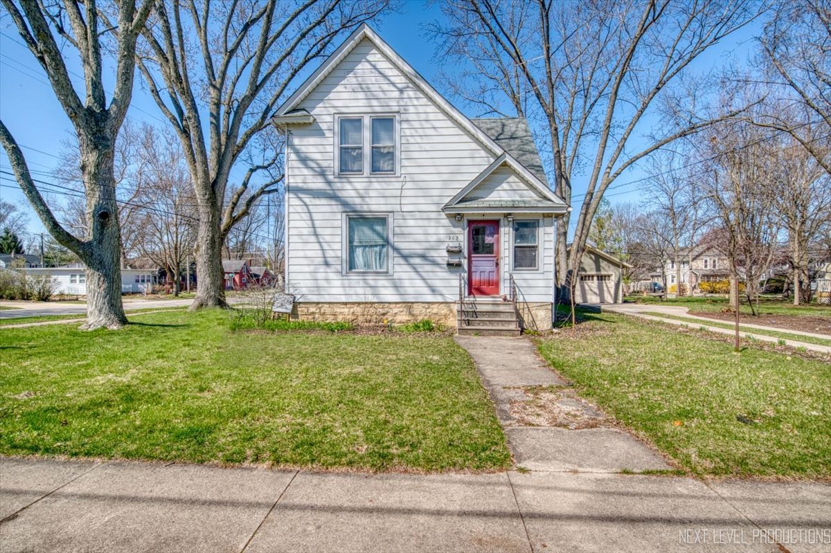 205 N Jackson Street Property Photo