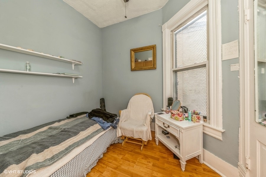 2347 W Maypole Avenue Property Photo 15