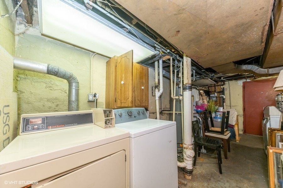 2347 W Maypole Avenue Property Photo 19