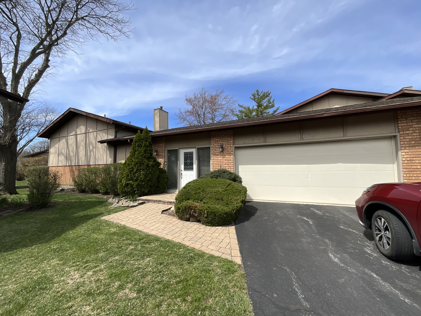 1244 Baythorne Drive Property Photo