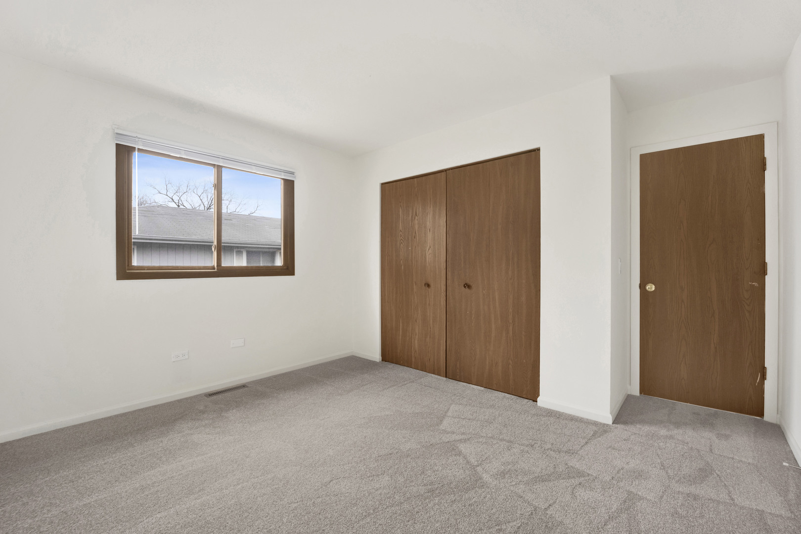 205 W Winchester Road Property Photo 17