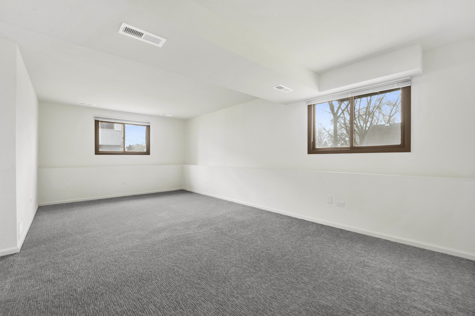 205 W Winchester Road Property Photo 21