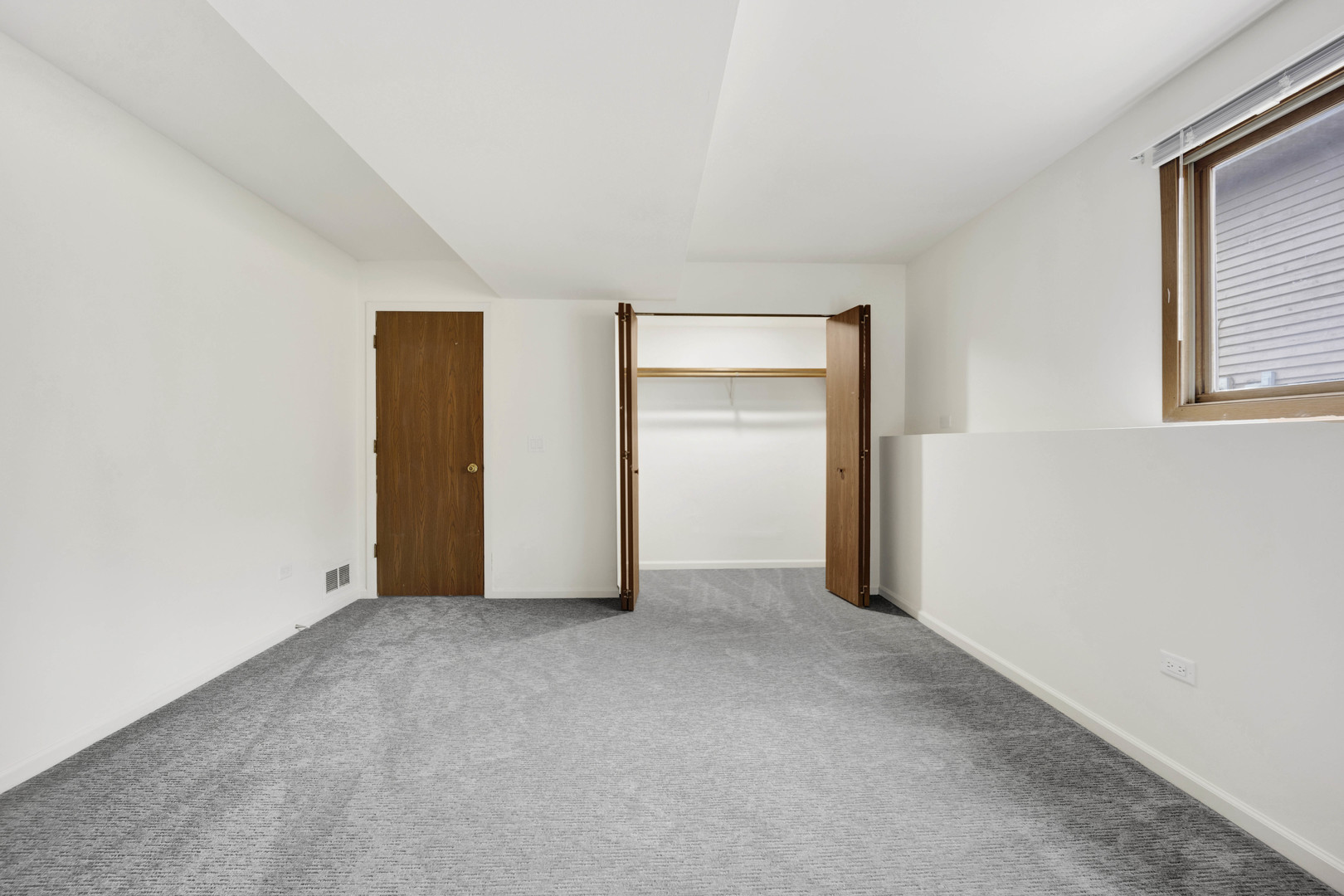 205 W Winchester Road Property Photo 27