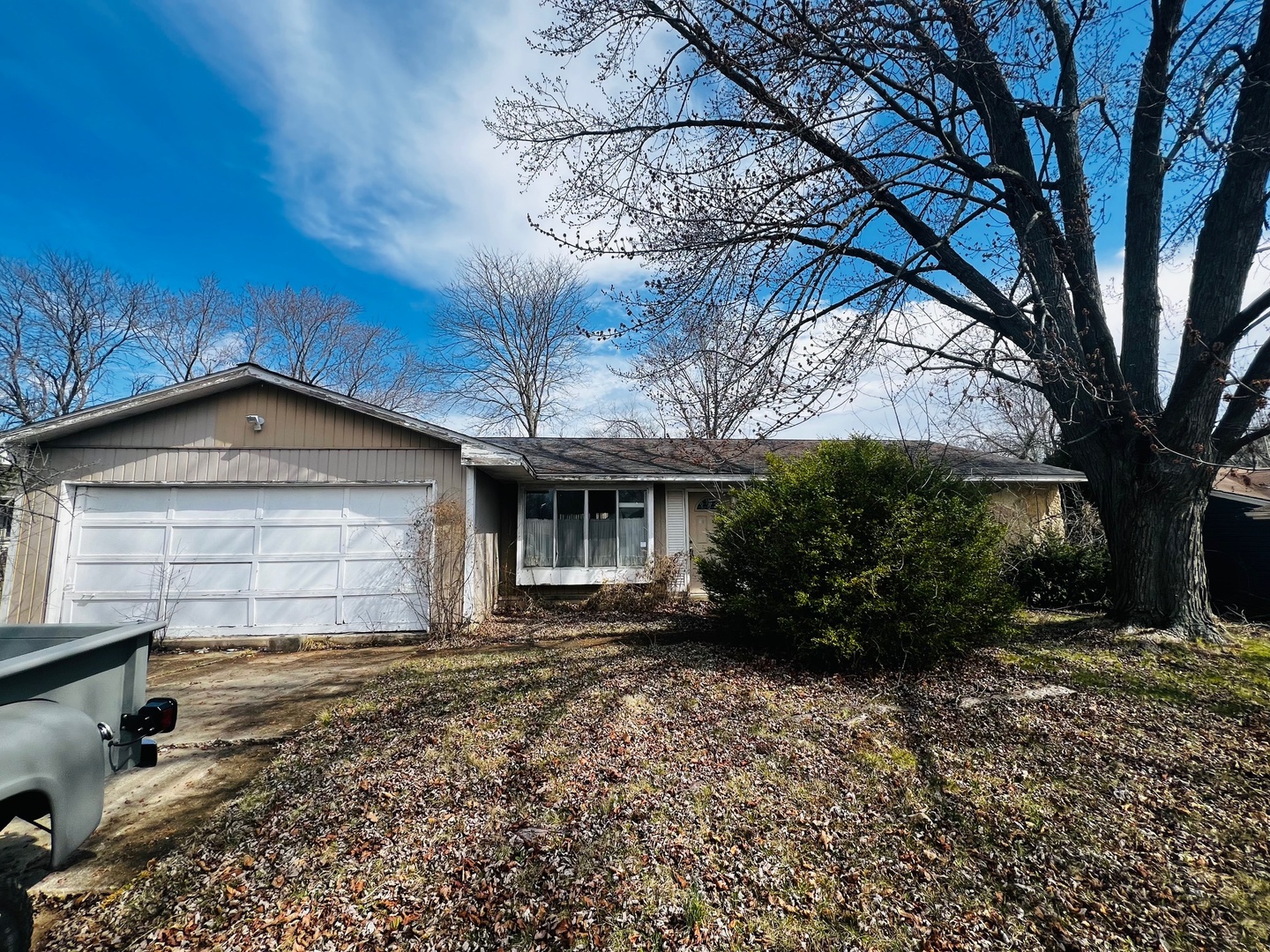 708 S 10th Avenue Property Photo