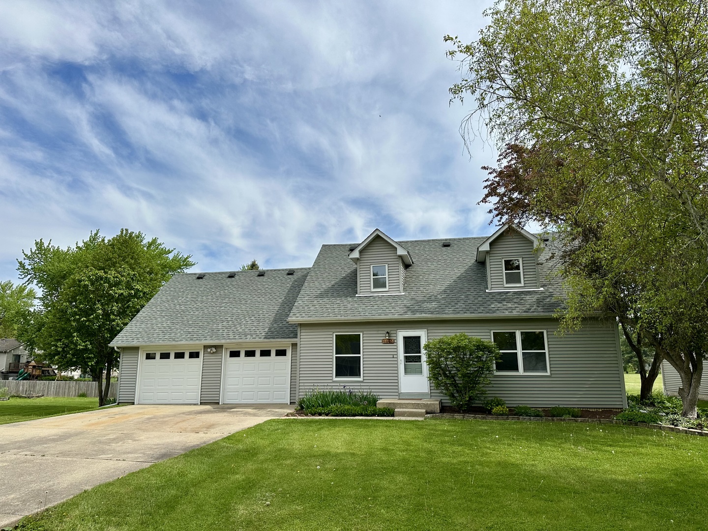 1665 Hilda Drive Property Photo