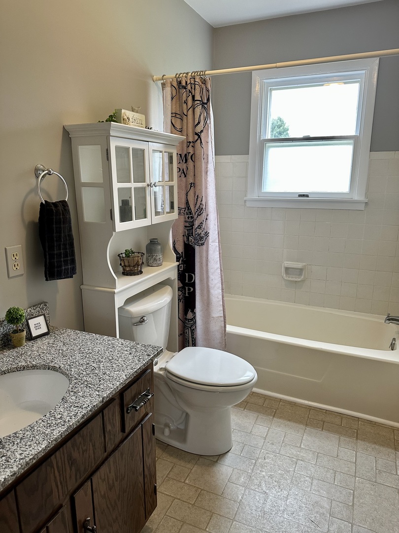 1665 Hilda Drive Property Photo 10