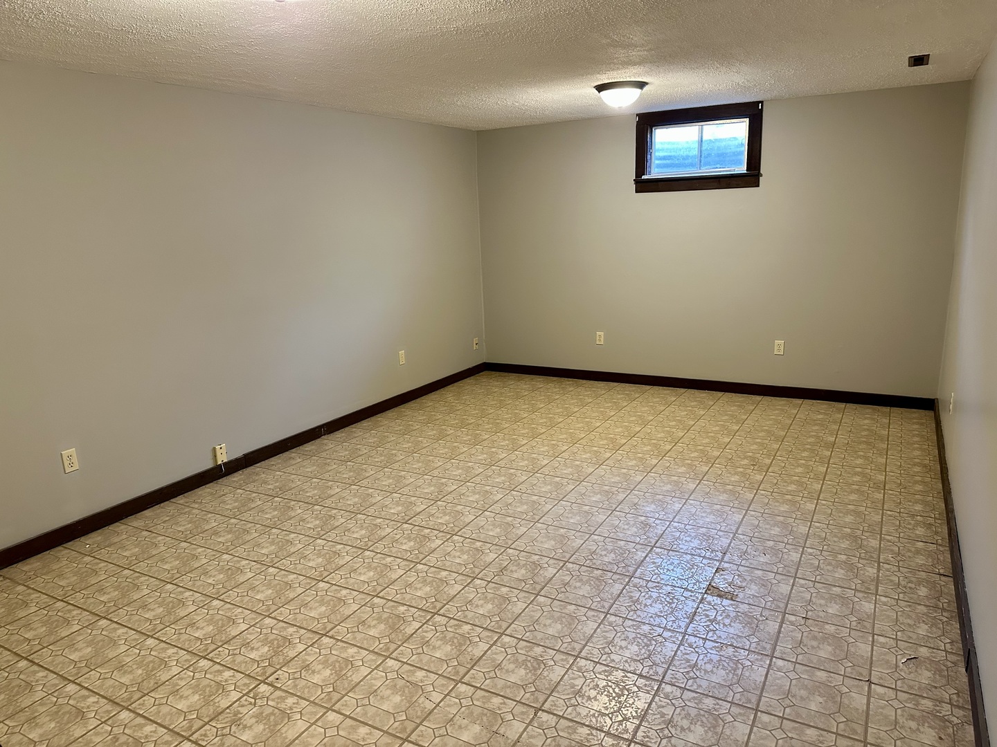1665 Hilda Drive Property Photo 16