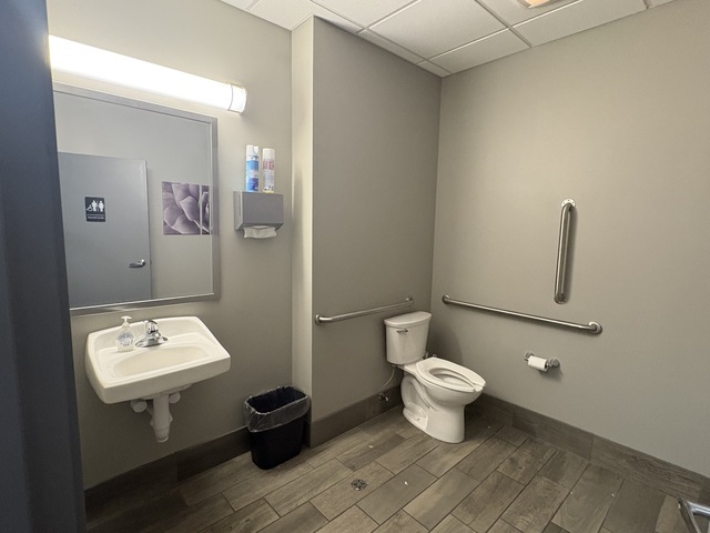 311 N Bradley Boulevard Property Photo 11