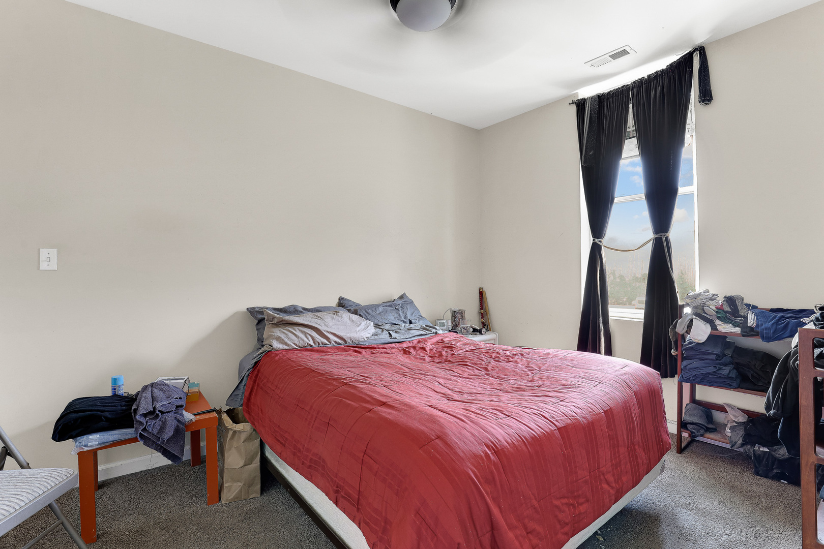 1665 W Fullerton Avenue Property Photo 6