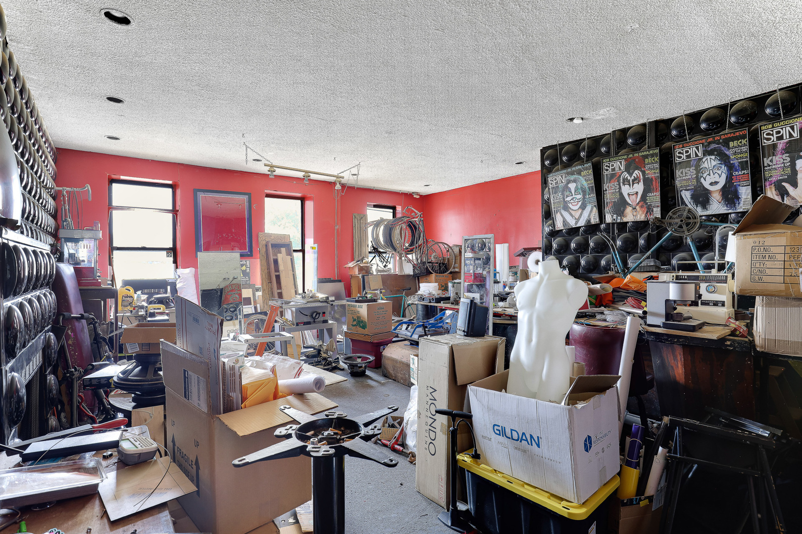 1665 W Fullerton Avenue Property Photo 10
