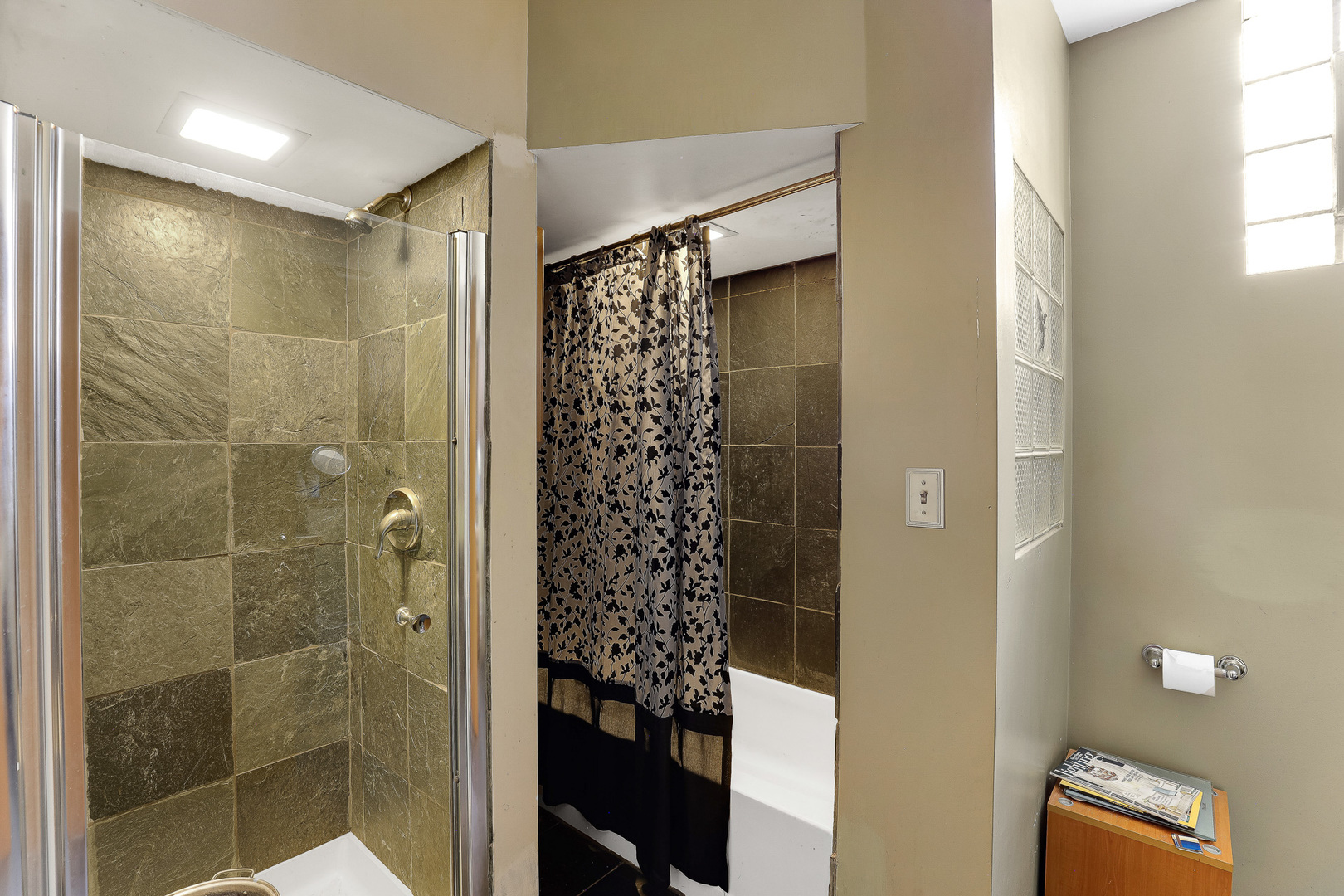 1665 W Fullerton Avenue Property Photo 15