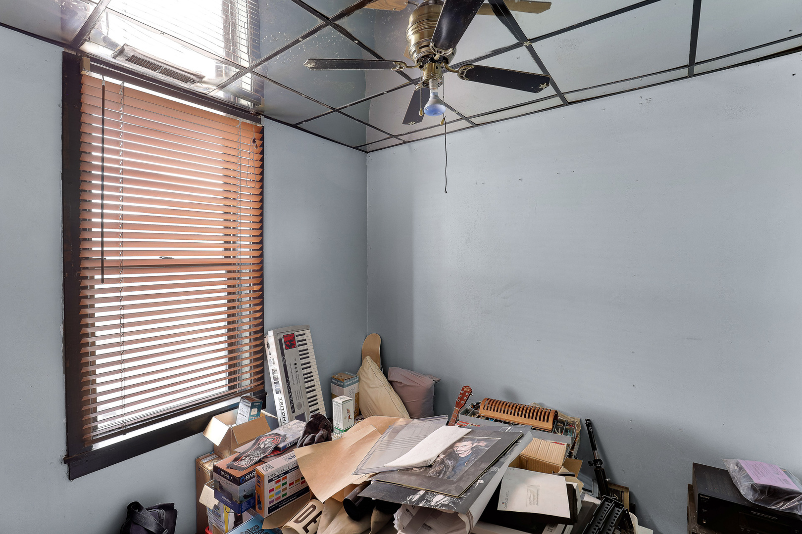 1665 W Fullerton Avenue Property Photo 19