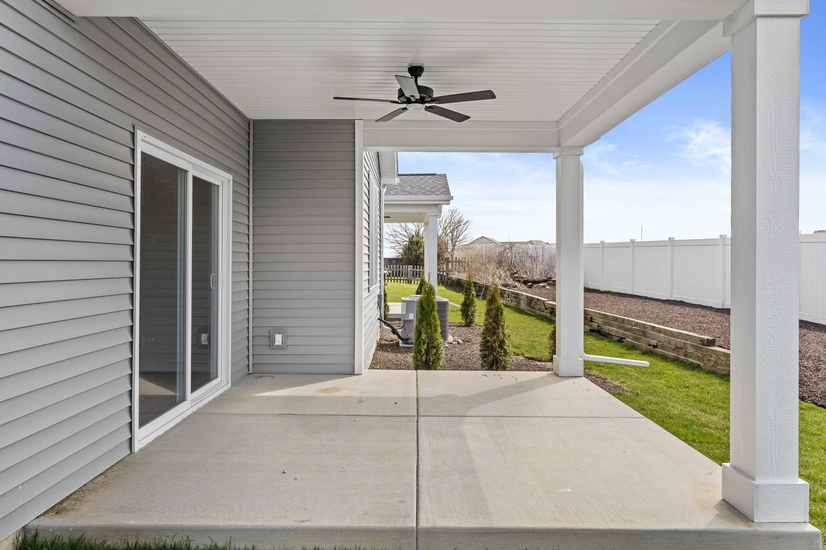 6373 Jasmine Avenue Property Photo 8