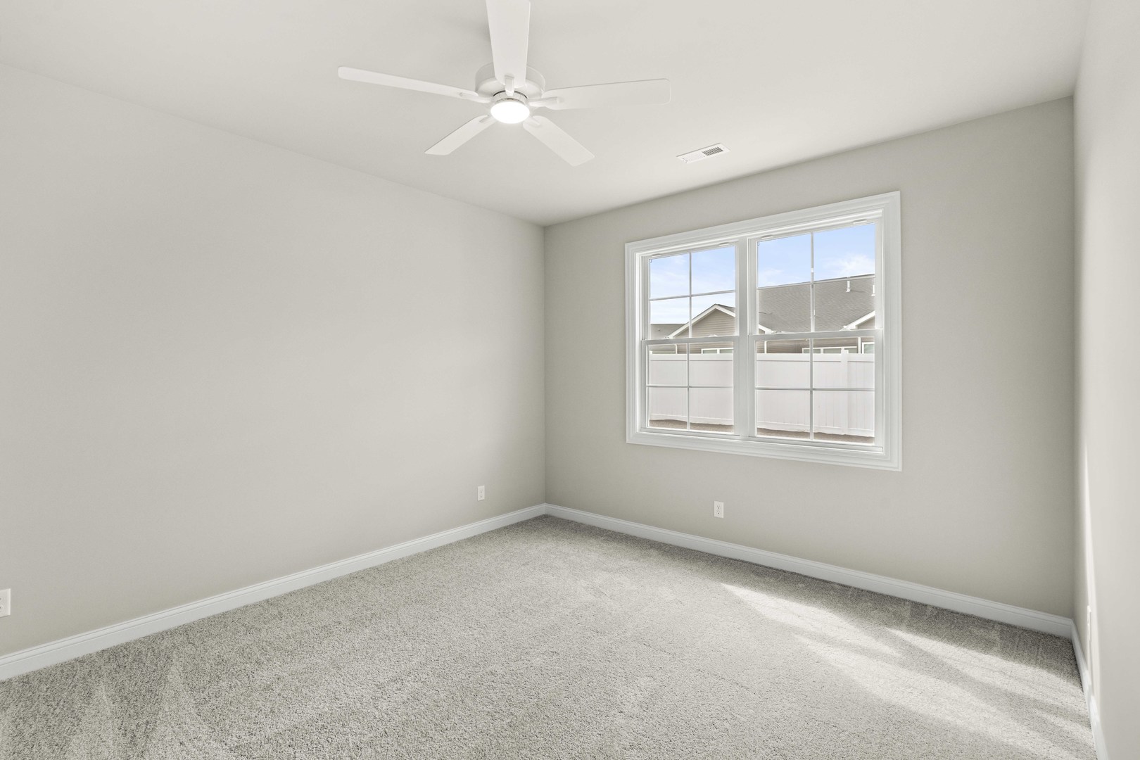 6373 Jasmine Avenue Property Photo 38