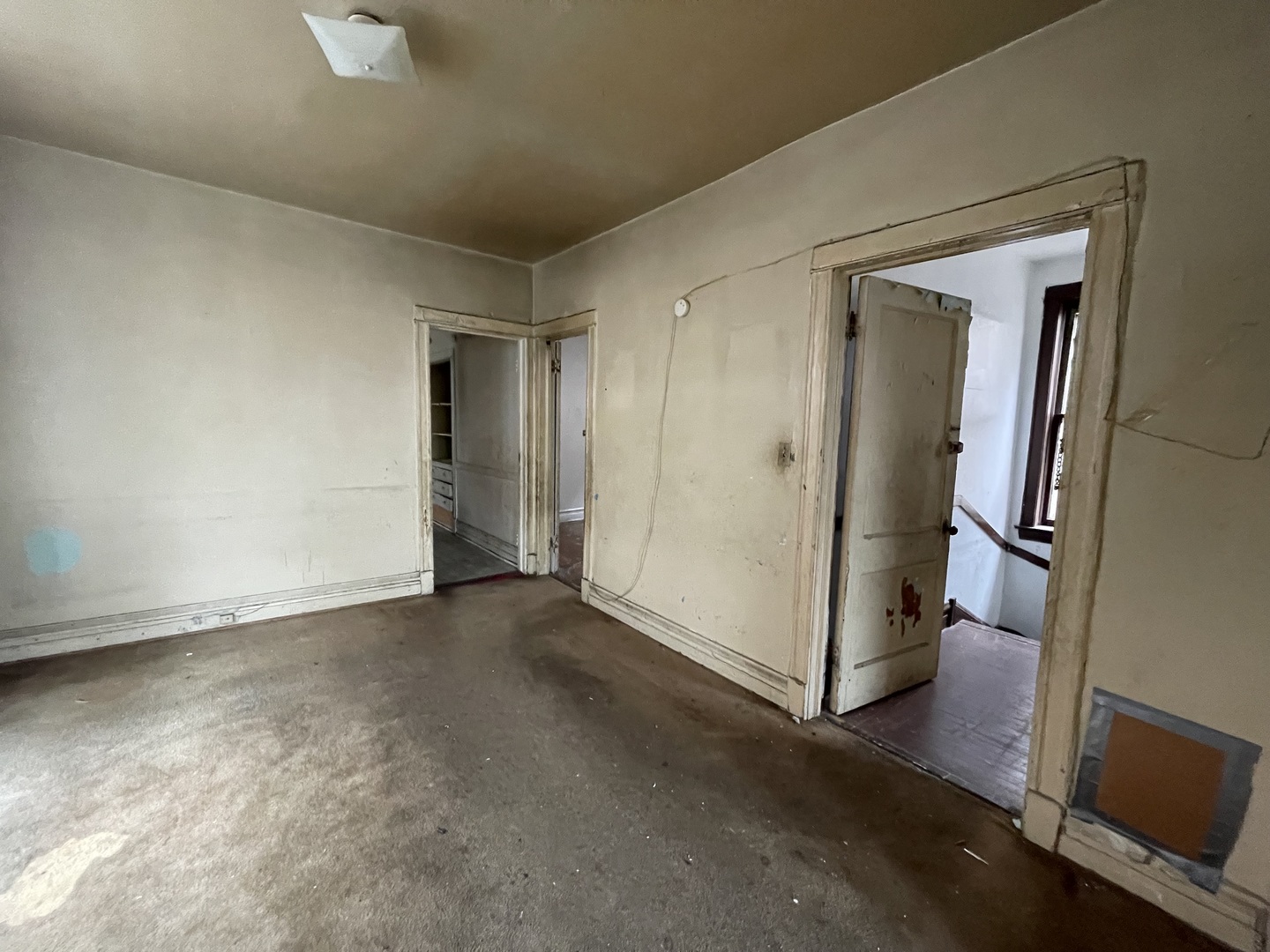 5716 S May Street Property Photo 7