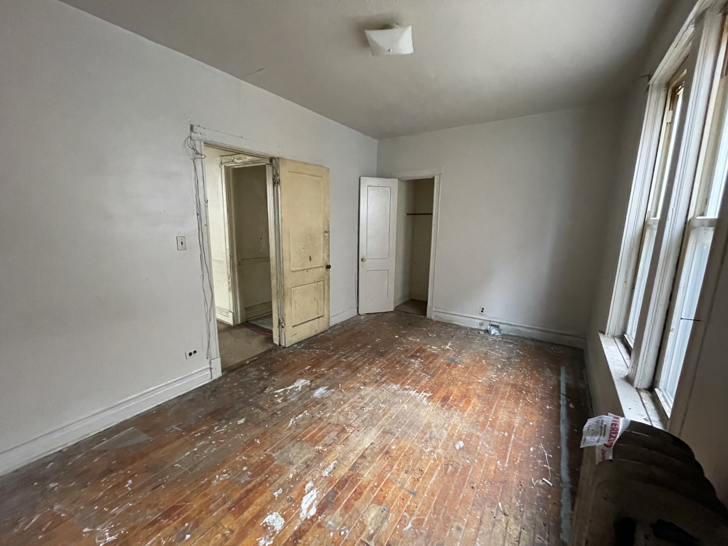 5716 S May Street Property Photo 16