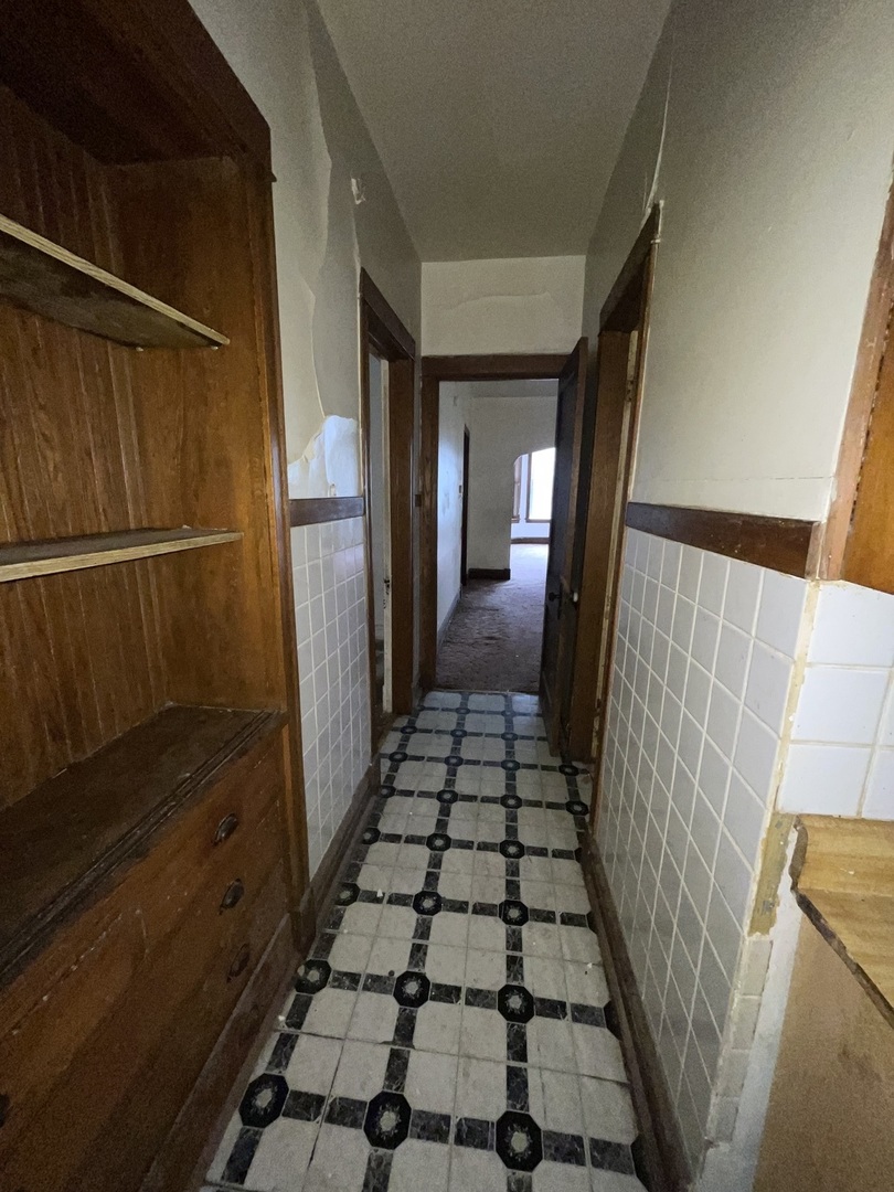 5716 S May Street Property Photo 24
