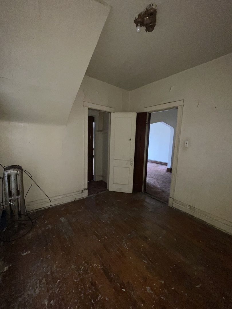 5716 S May Street Property Photo 29