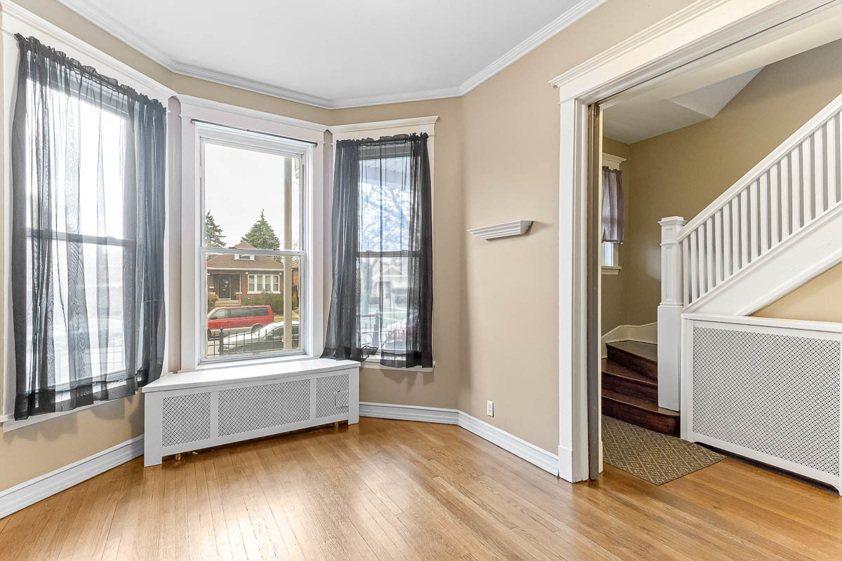 6836 S Michigan Avenue Property Photo 5