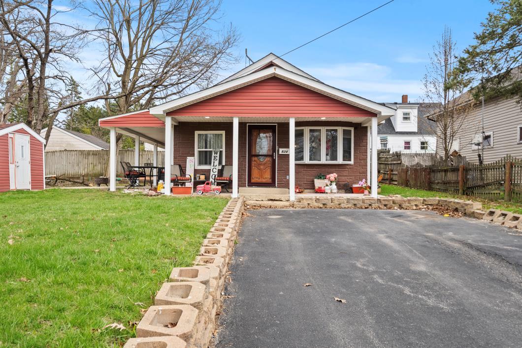 824 Hague Street Property Photo
