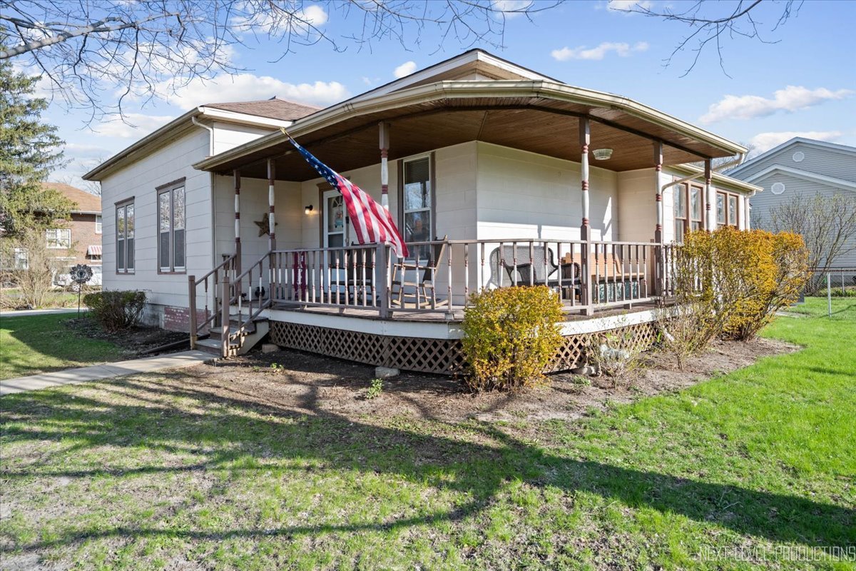 208 W Fox Road Property Photo